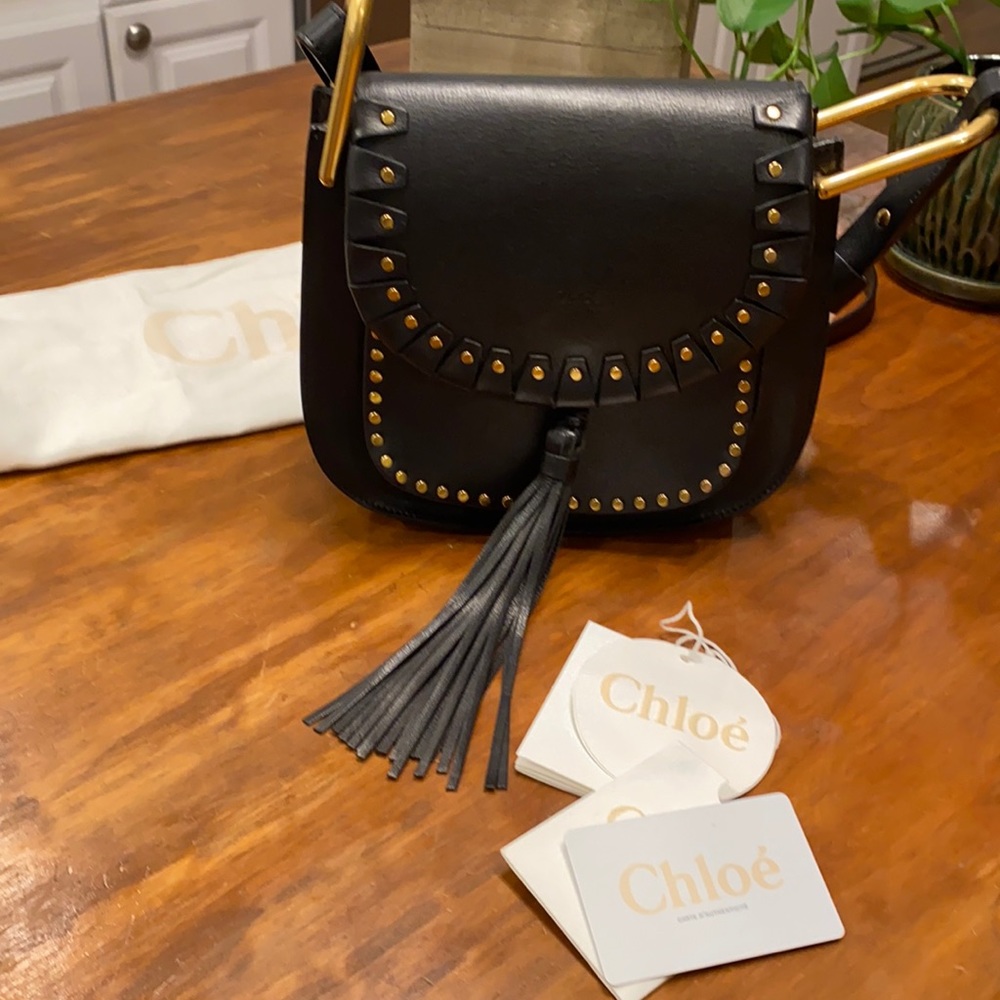 CHLOE HUDSON CROSSBODY IN BLACK